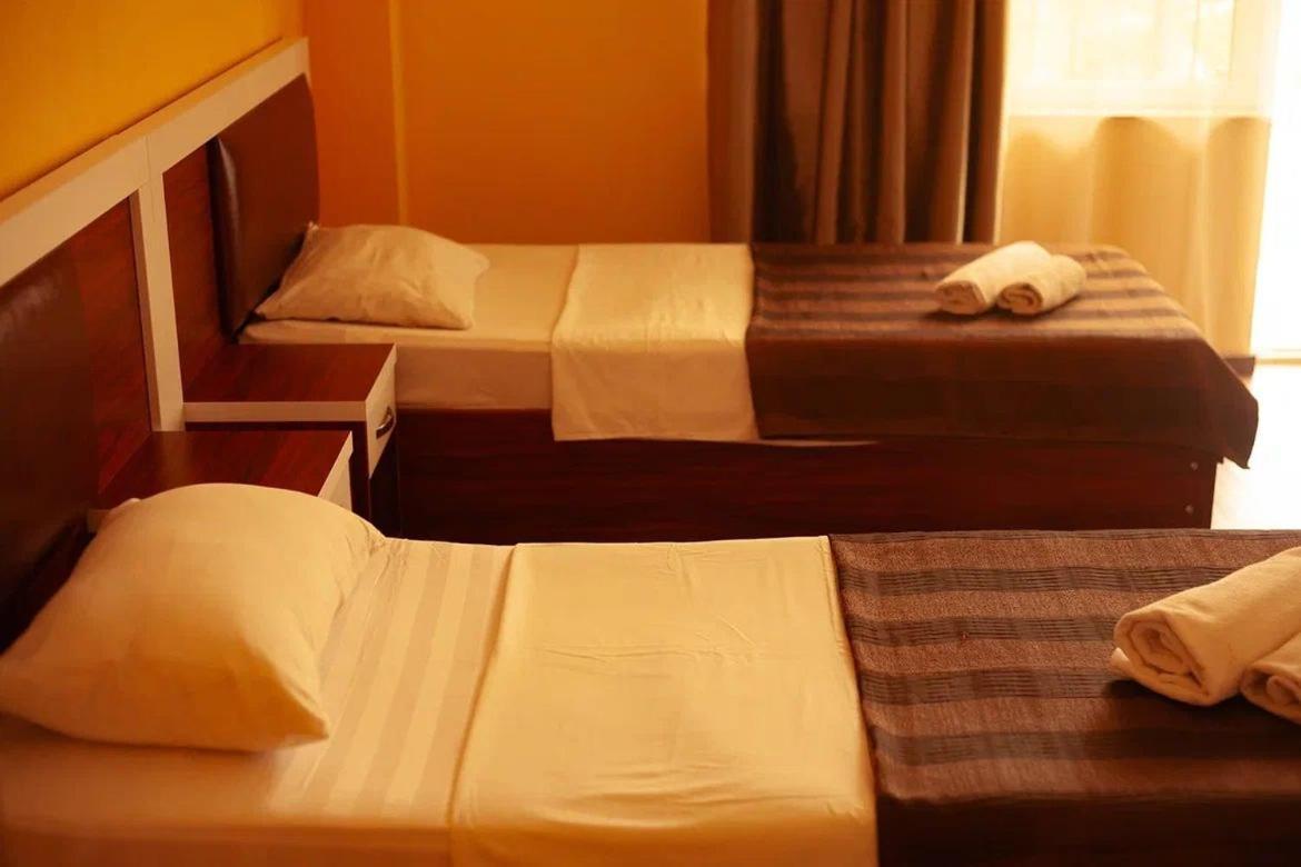 Golden Fleece Hotel Уреки Екстериор снимка