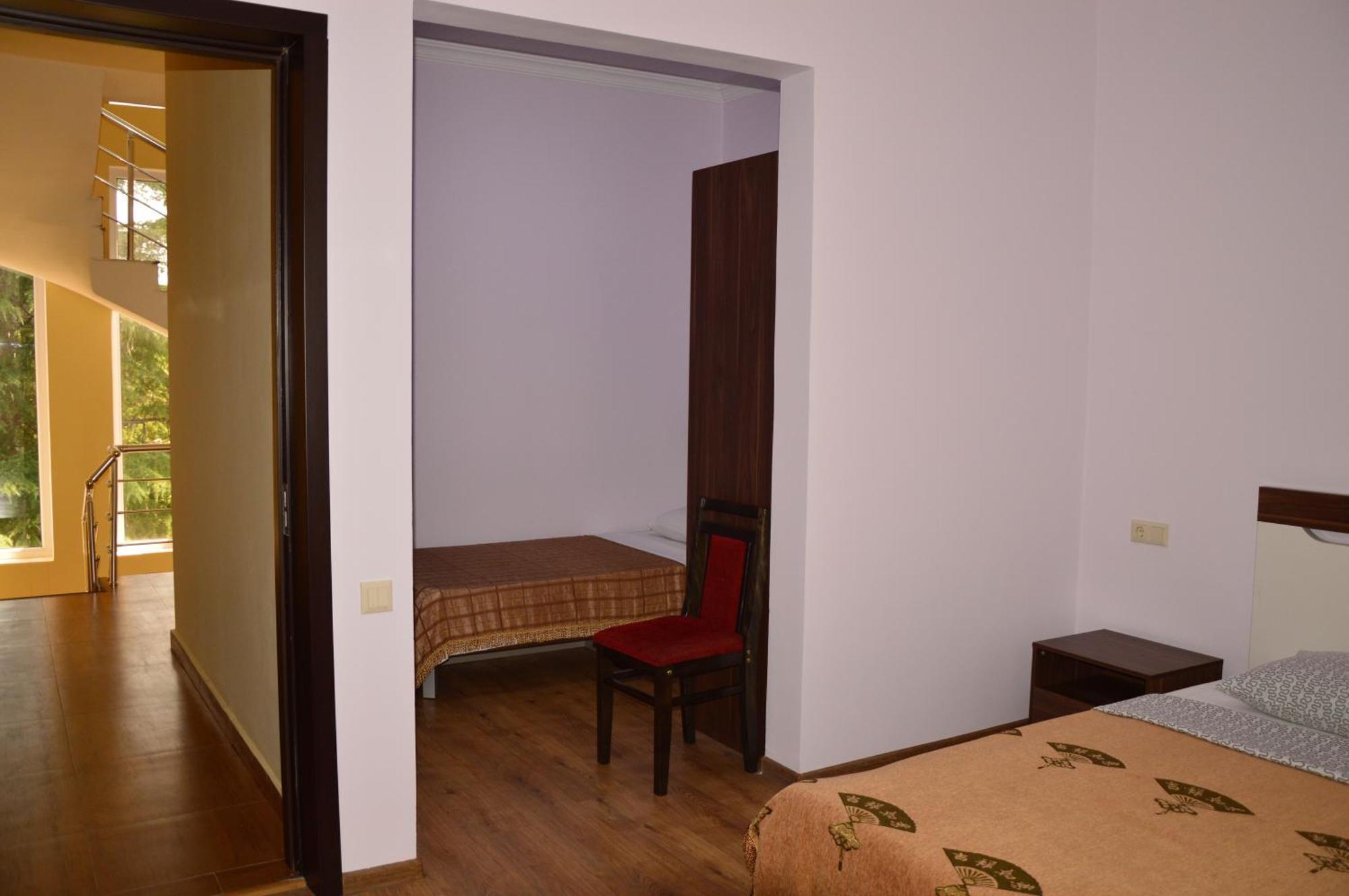 Golden Fleece Hotel Уреки Стая снимка