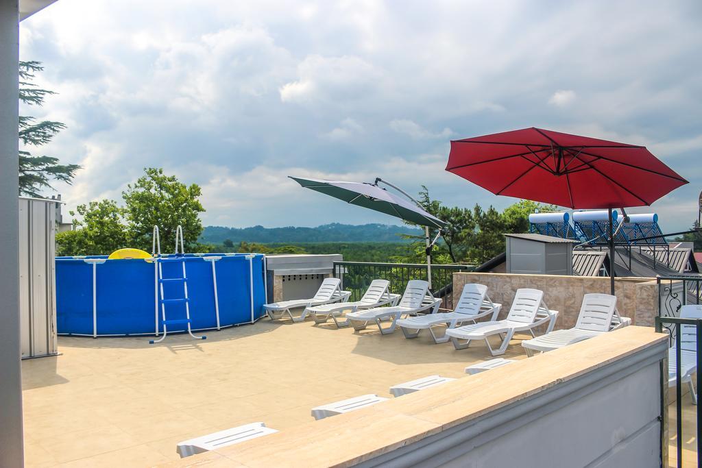 Golden Fleece Hotel Уреки Екстериор снимка