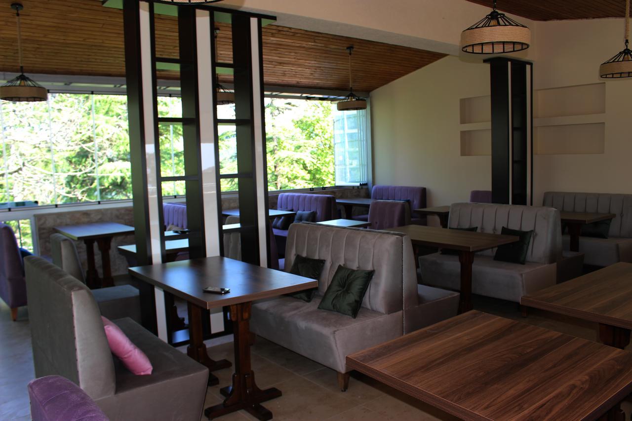 Golden Fleece Hotel Уреки Екстериор снимка